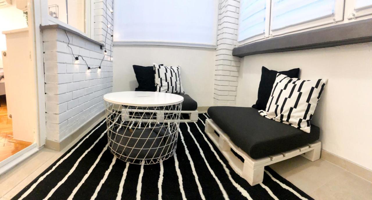 Promo - Flora Apartment Novi Sad Luaran gambar
